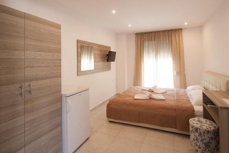Pension Avocado Skiathos Exterior photo