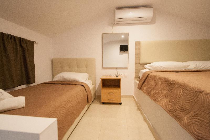 Pension Avocado Skiathos Exterior photo