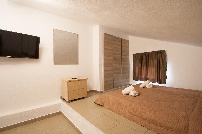 Pension Avocado Skiathos Exterior photo